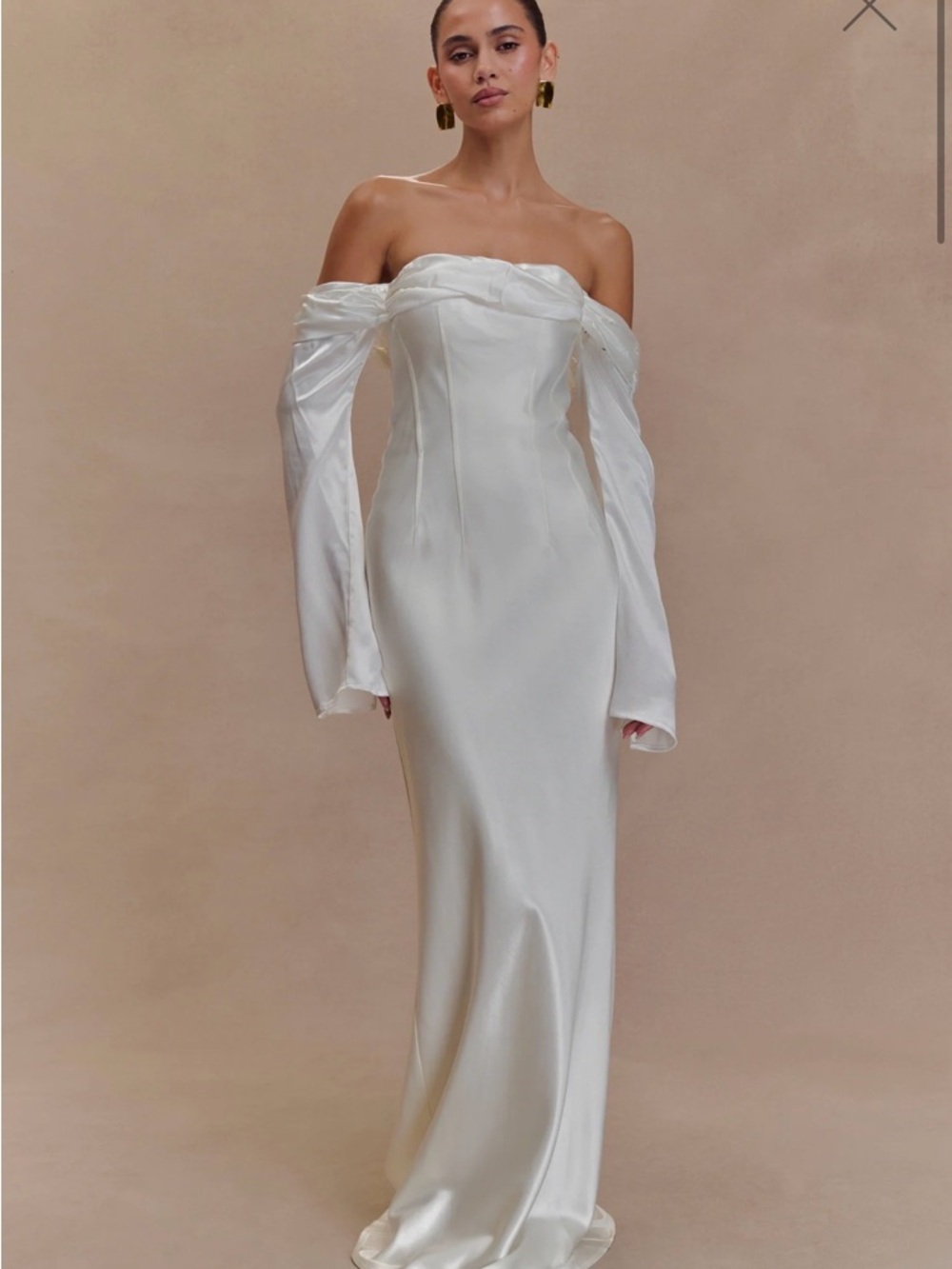 NWT Giselle off the shoulder gown sz XL